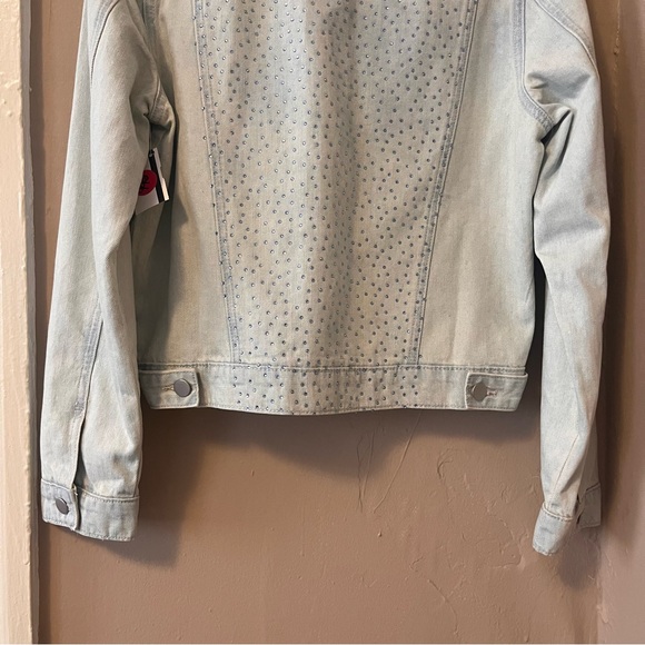 ๐ท๏ธ๐๐ light blue denim crystal button up denim jacket with design lining - Picture 12 of 17
